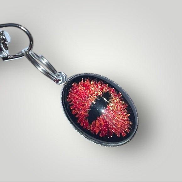 𝑯𝒂𝒏𝒅𝒎𝒂𝒅𝒆 Orange Dragon Eye Keychain w/Gift Bag - Picture 11 of 11